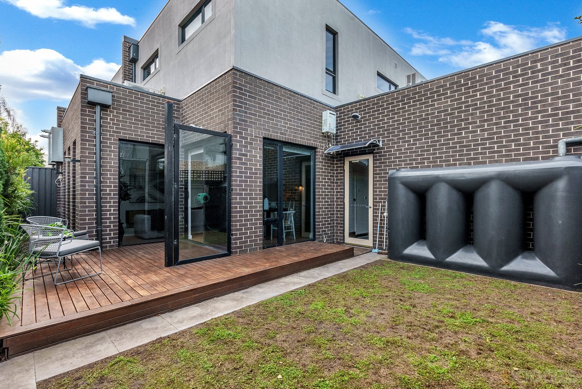1 / 105a Wickham Road Hampton East - Residential for sale