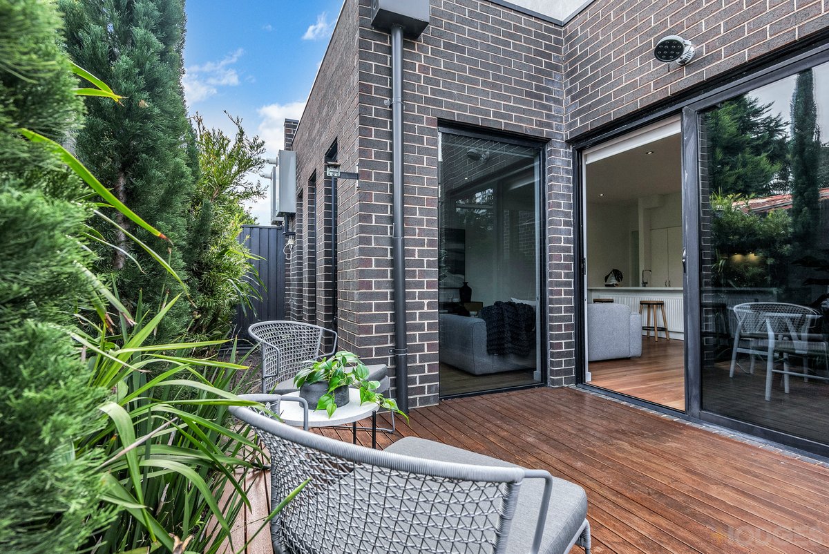 1 / 105a Wickham Road Hampton East - Residential for sale
