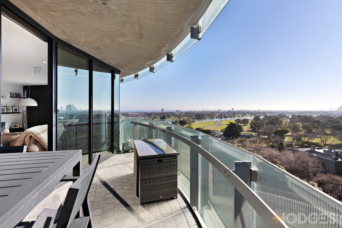 1109 / 576 St Kilda Road Melbourne - 3 bedroom property