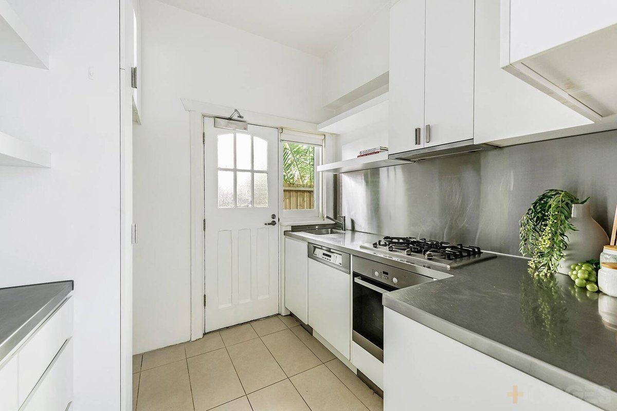 11 / 101 Alma Road St Kilda East - Residential for sale