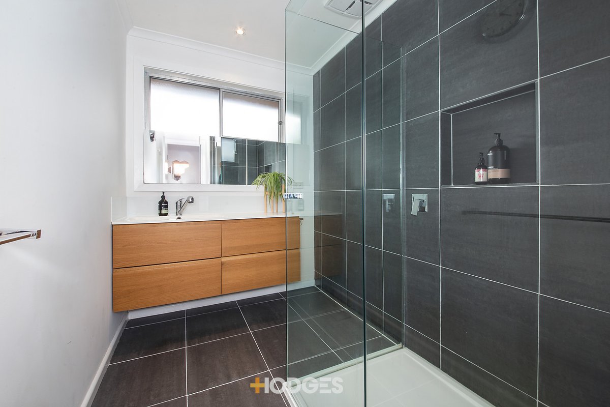 11/11 Axelton Street Cheltenham - Residential for sale
