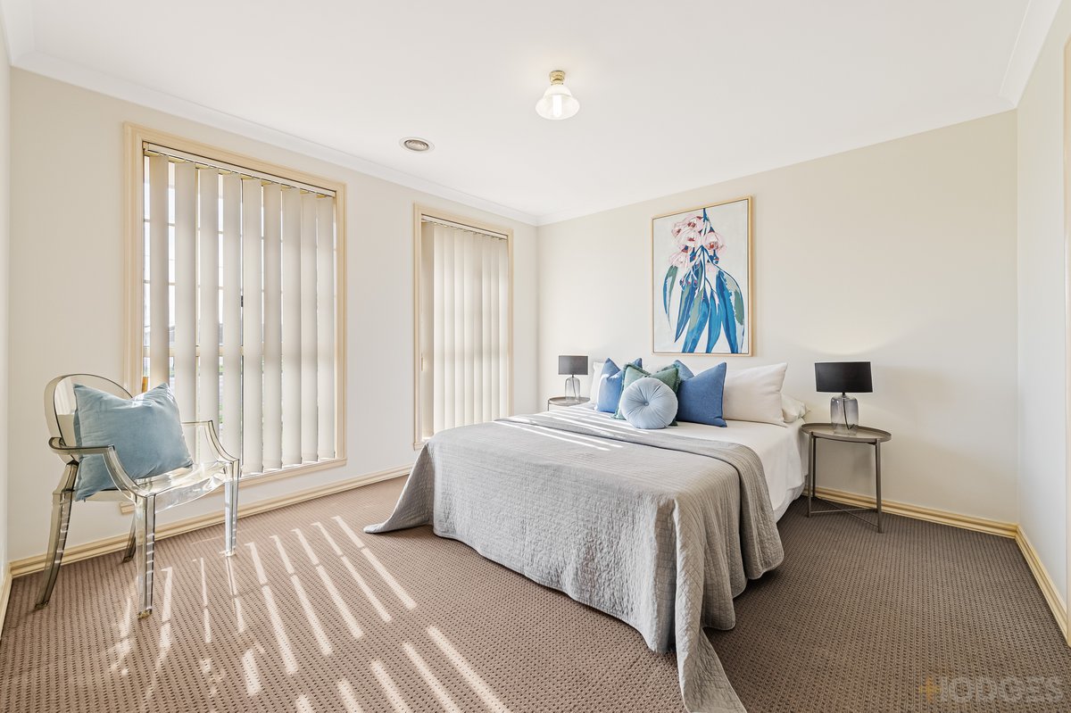 1 / 111 Hogans Road Hoppers Crossing - Residential for sale