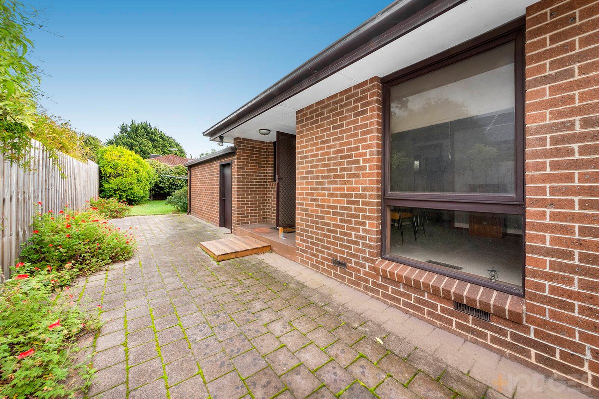 1 / 1126 Nepean Highway Highett - Residential for sale