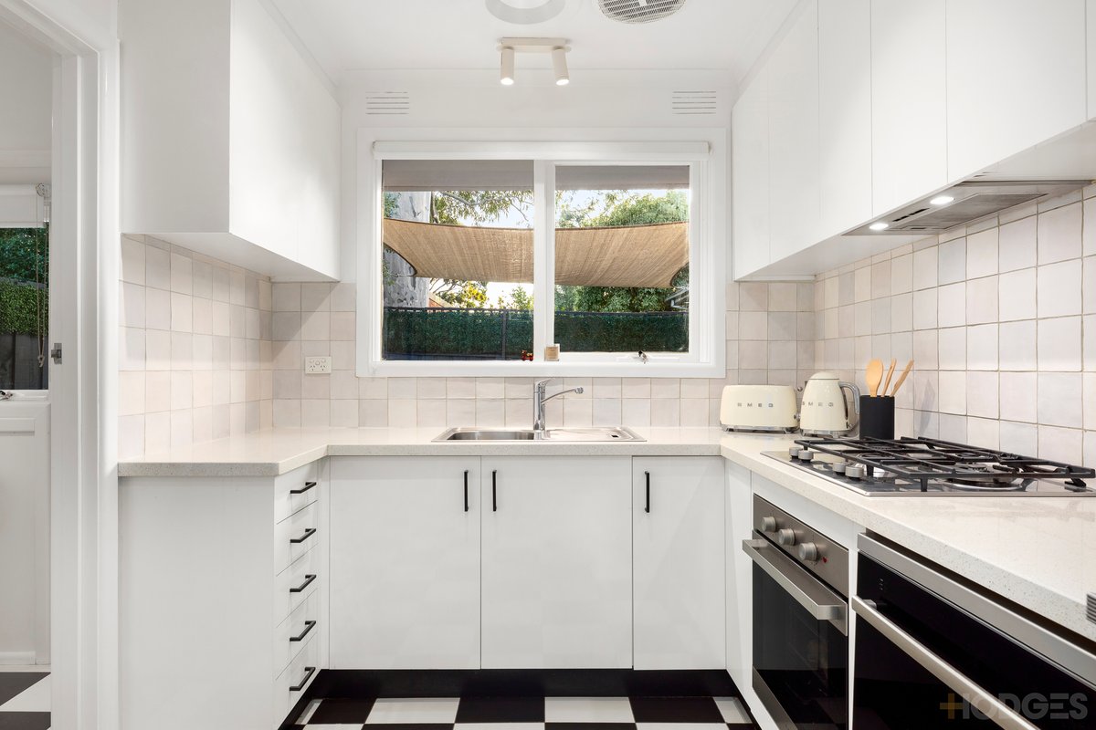 11 / 138 Linacre Road Hampton - Residential for sale