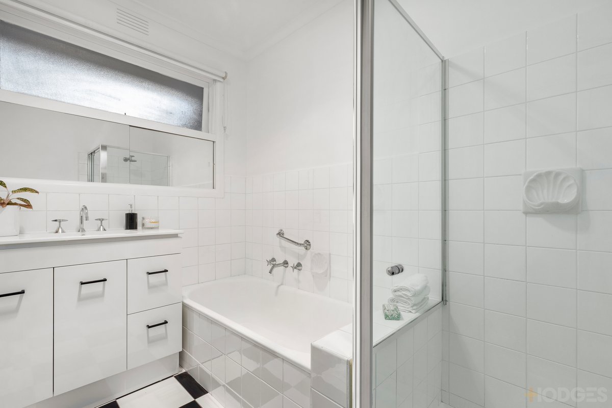 11 / 138 Linacre Road Hampton - Residential for sale