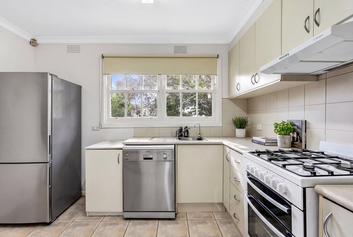 1 / 117 Balcombe Road Mentone - Residential for sale