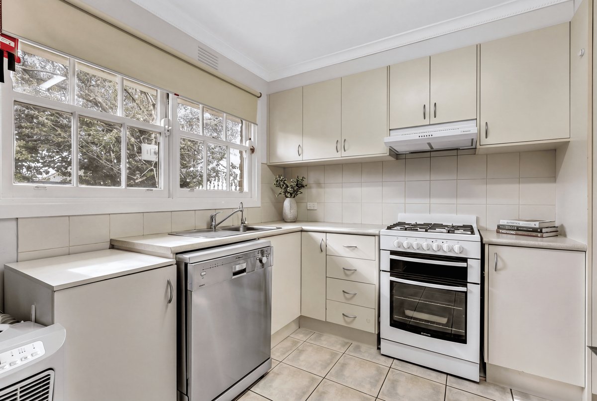 1 / 117 Balcombe Road Mentone - Residential for sale