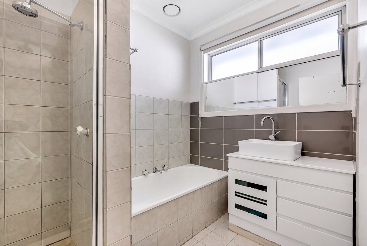 1 / 117 Balcombe Road Mentone - Residential for sale