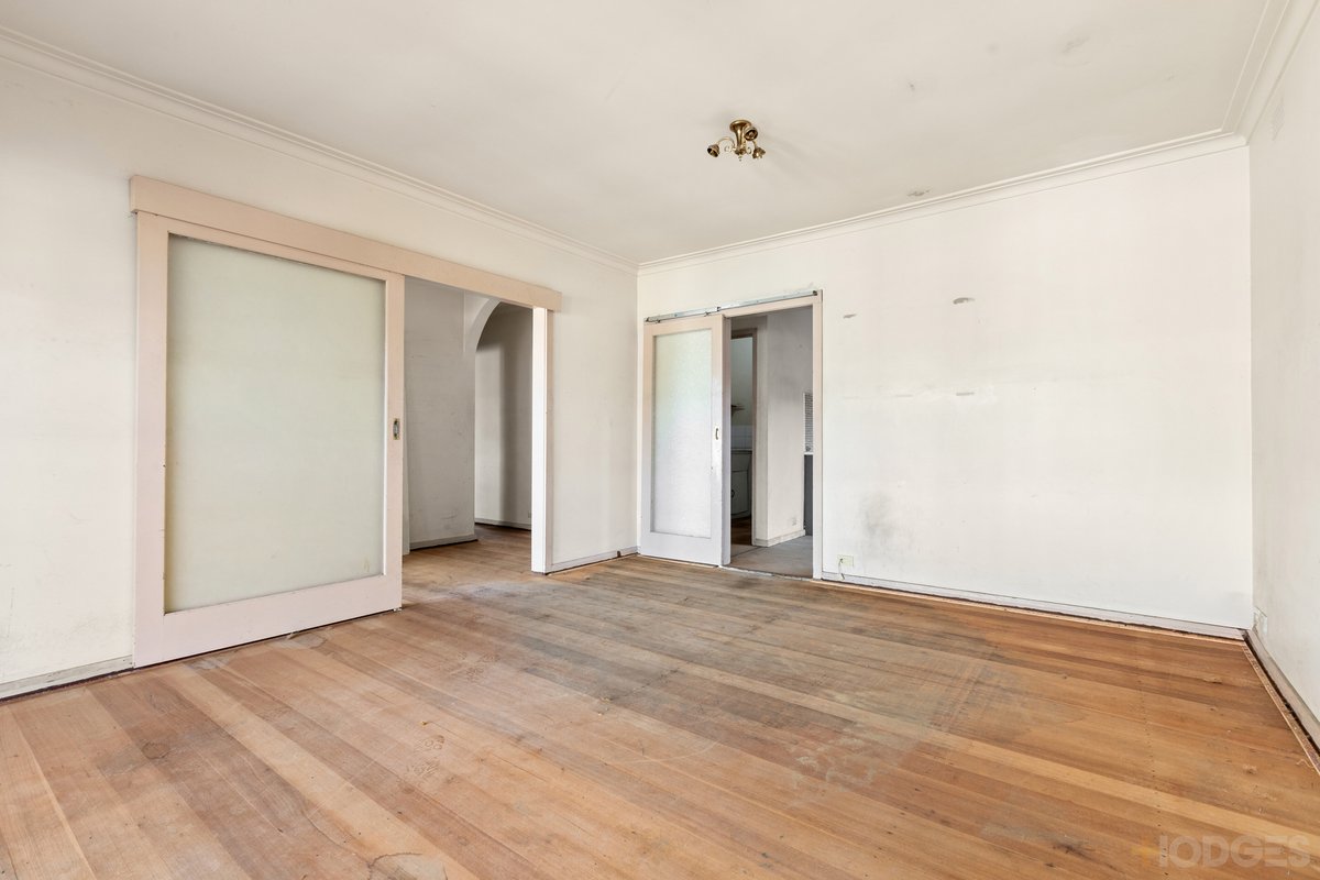 1 / 117 Cromer Road Beaumaris - Residential for sale