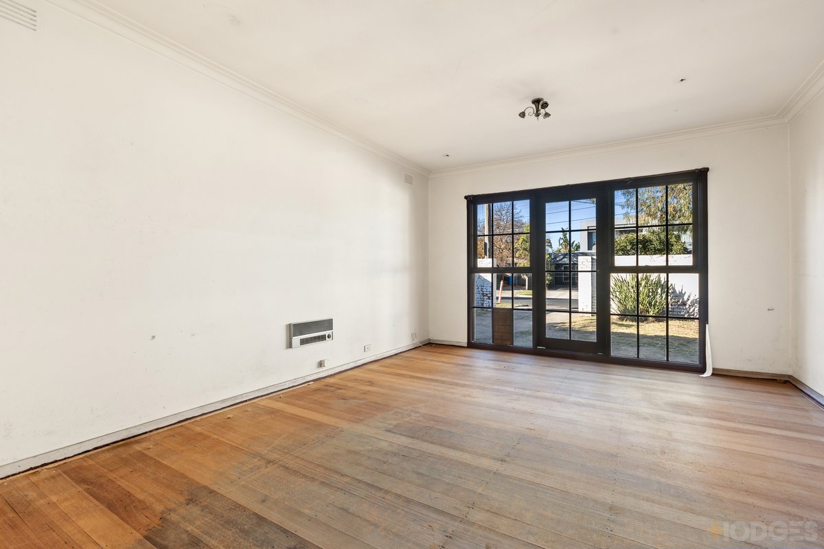 1 / 117 Cromer Road Beaumaris - Residential for sale