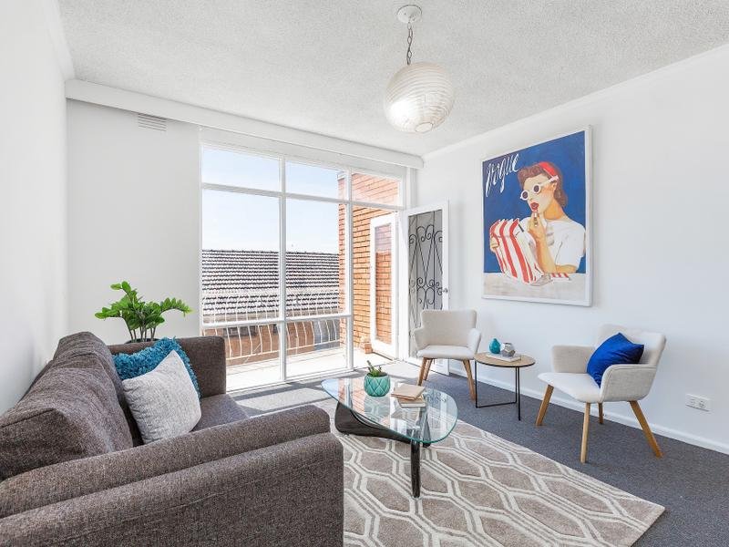 11 / 17 Gordon Street FOOTSCRAY - Residential for sale