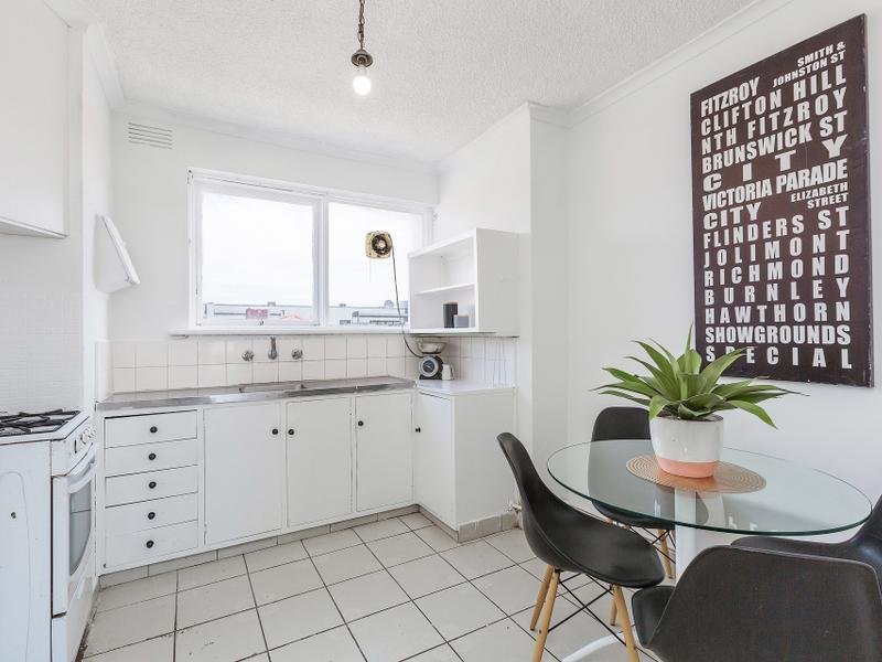 11 / 17 Gordon Street FOOTSCRAY - Residential for sale