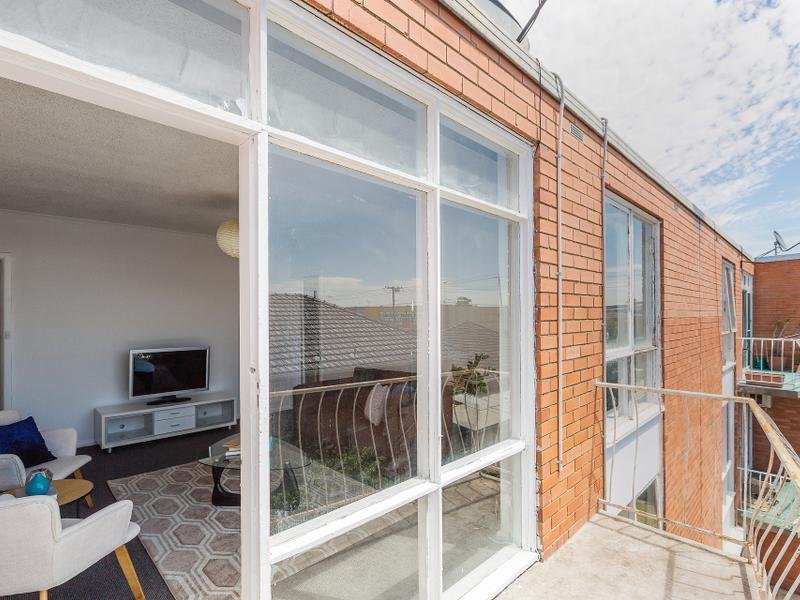 11 / 17 Gordon Street FOOTSCRAY - Residential for sale