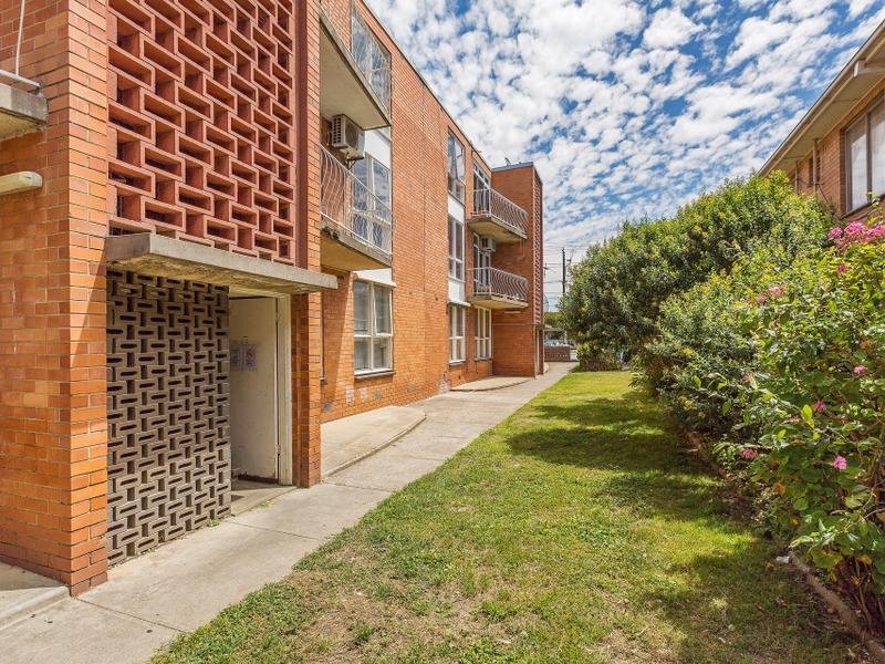 11 / 17 Gordon Street FOOTSCRAY - Residential for sale