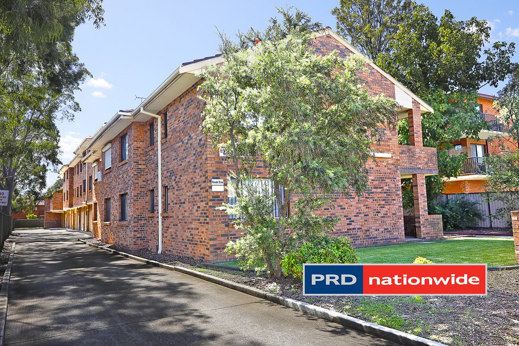 11/17 Preston Street, JAMISONTOWN NSW 2750