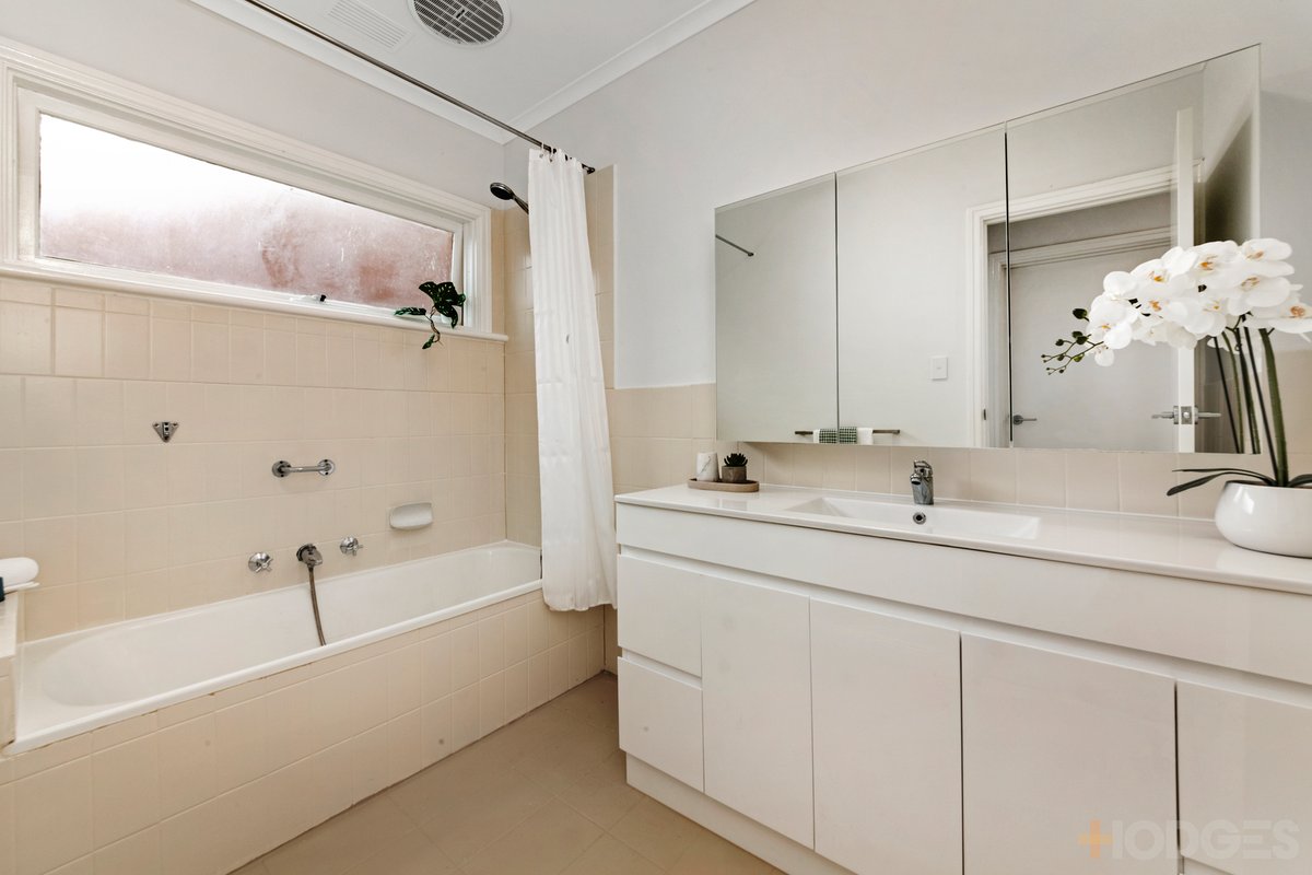 11 / 19-21 Cheltenham Road Black Rock - Residential for sale
