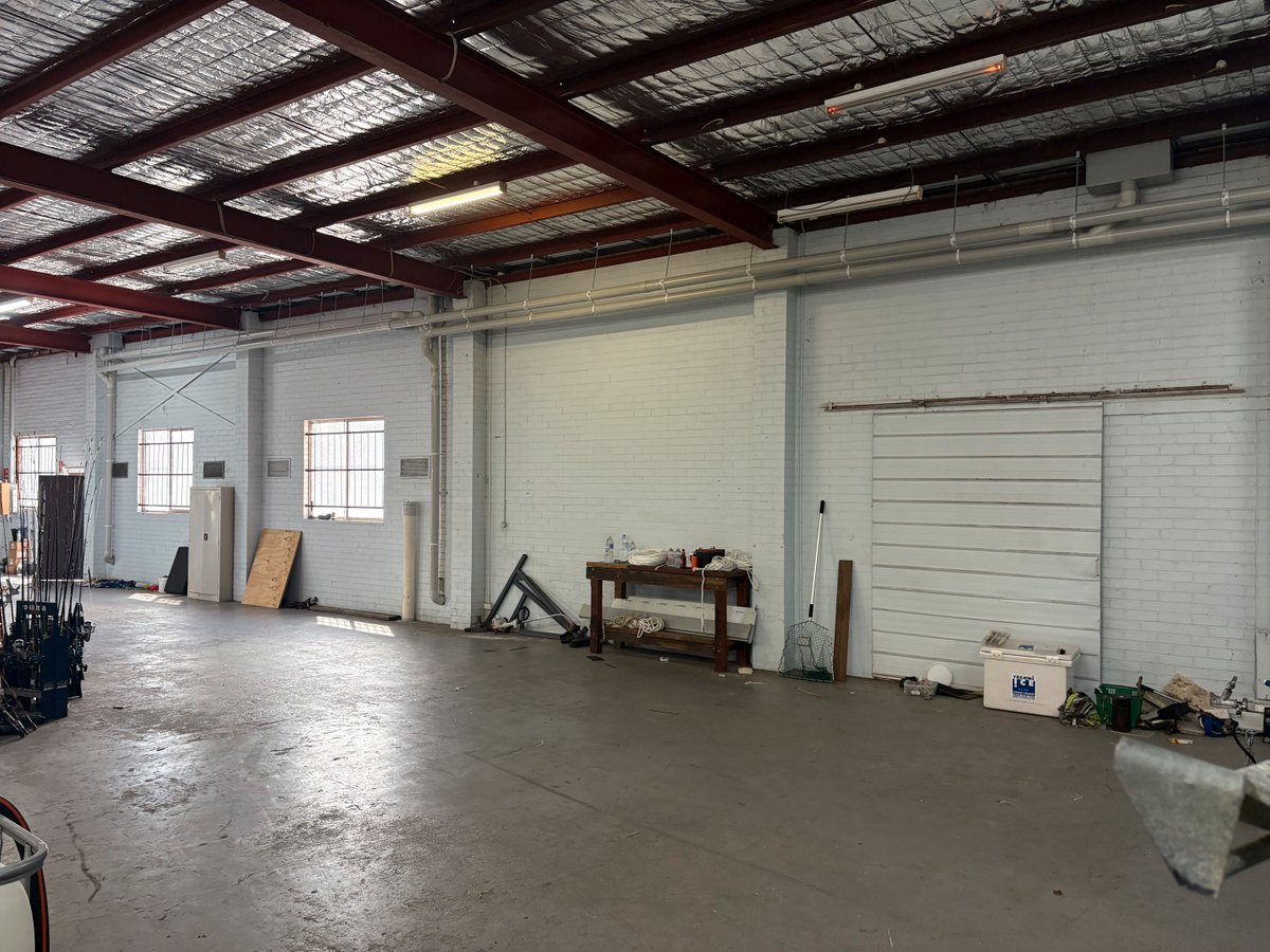 1 / 12 Apsley Place SEAFORD - Commercial for lease