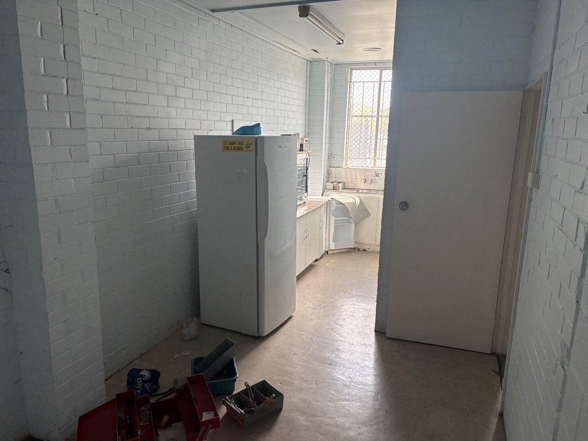 1 / 12 Apsley Place SEAFORD - Commercial for lease