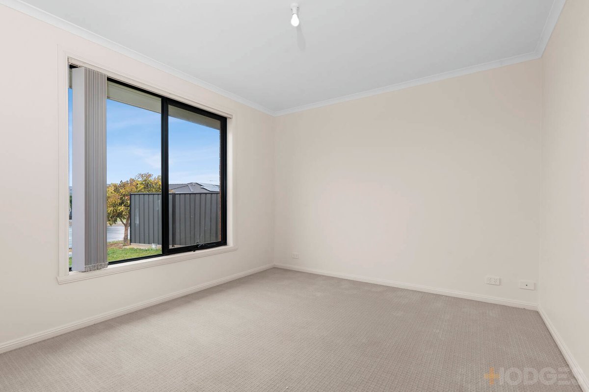 1 / 12 Bella Julia Place Lara - Residential for sale