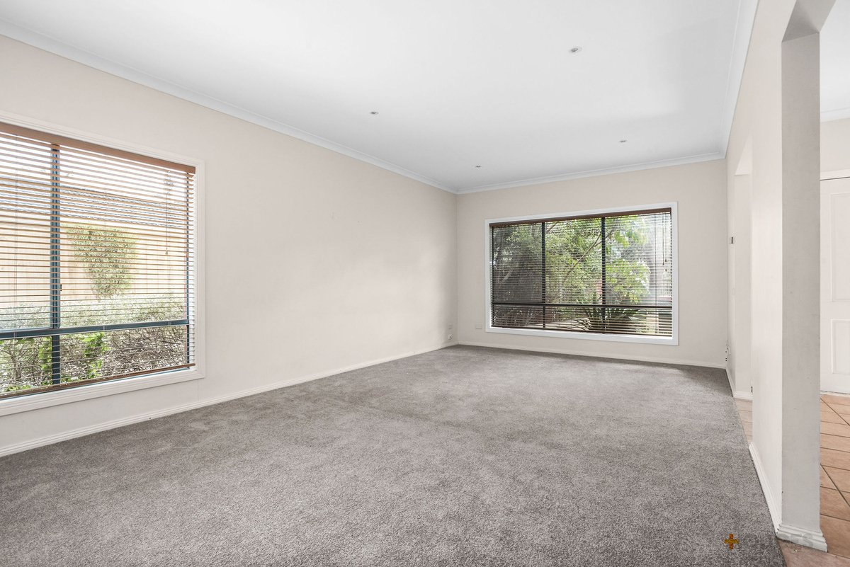 1 / 12 Fourth Street Black Rock - Residential for lease