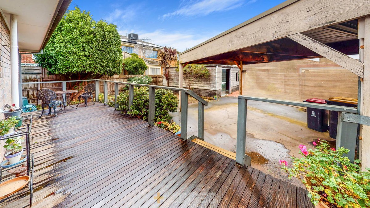 1 / 12 Janice Avenue Cheltenham - Residential for sale