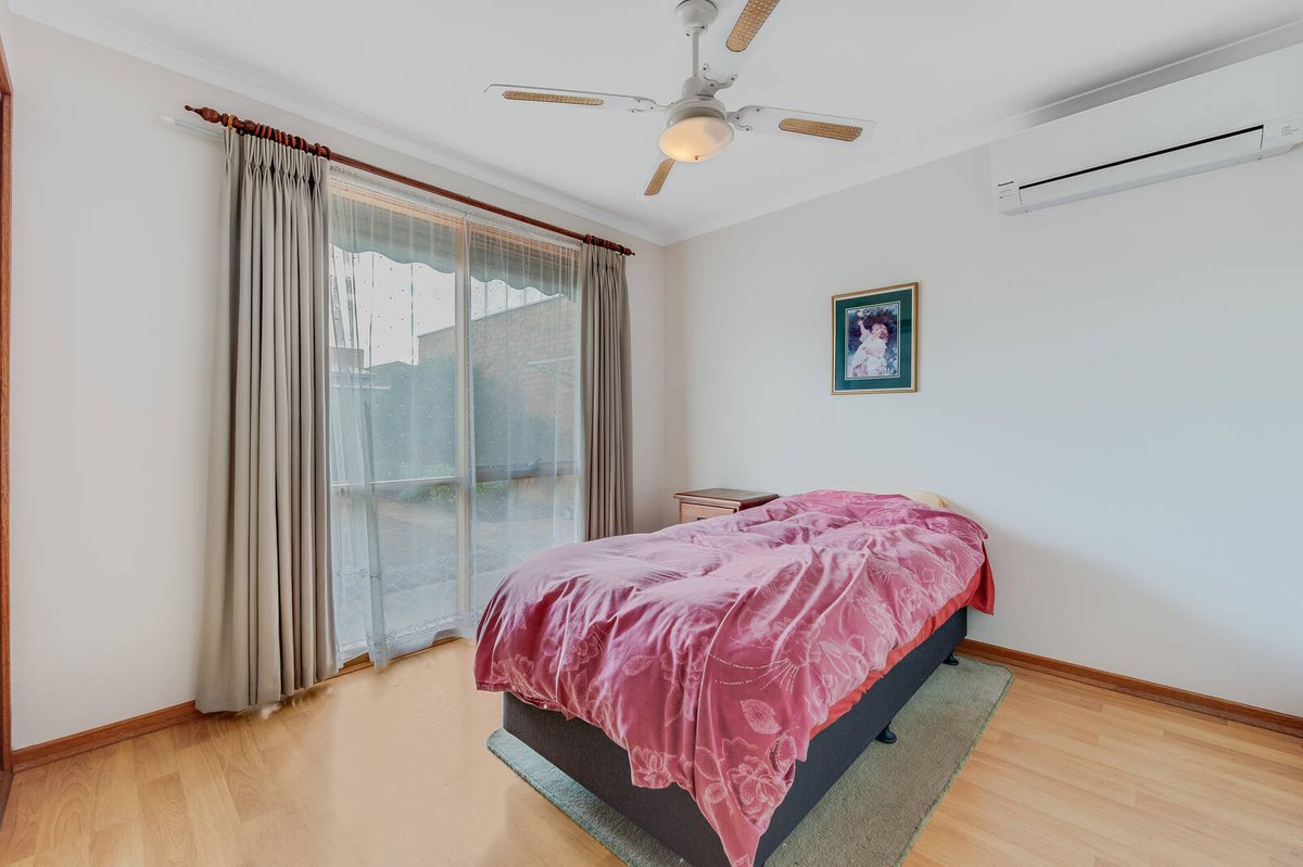 1 / 12 Melanie Drive Werribee - Residential for sale