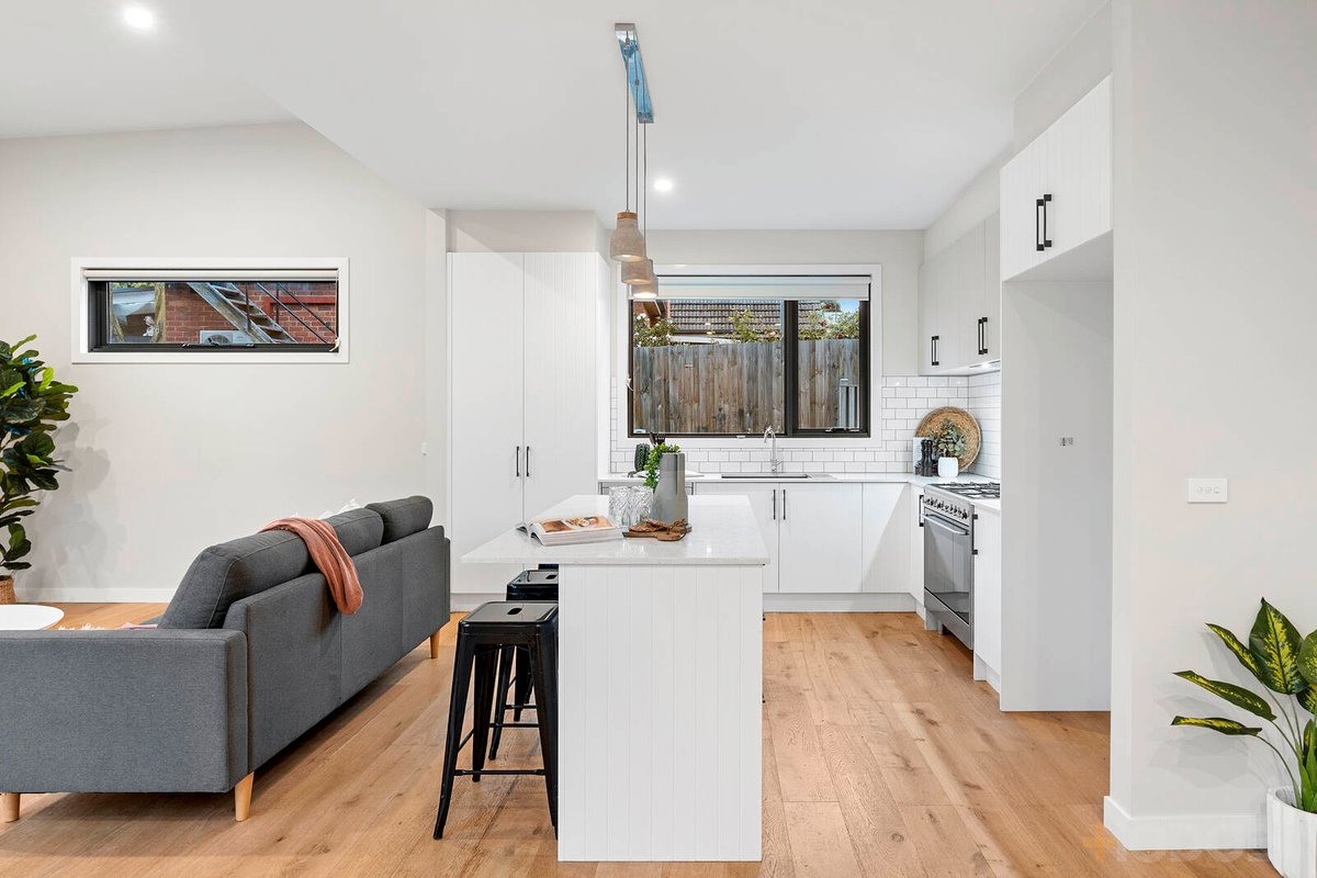 1 / 12 Minerva Road Manifold Heights - Residential for sale