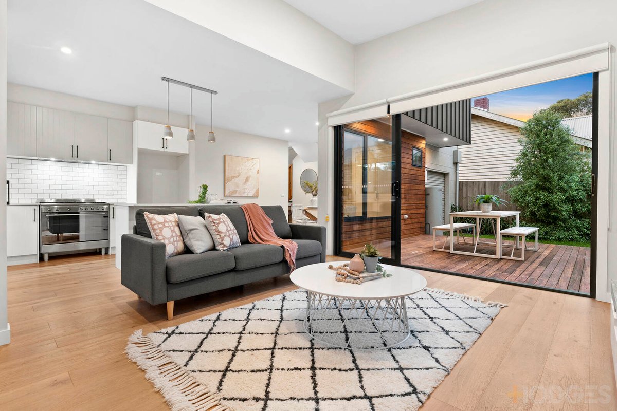 1 / 12 Minerva Road Manifold Heights - Residential for sale