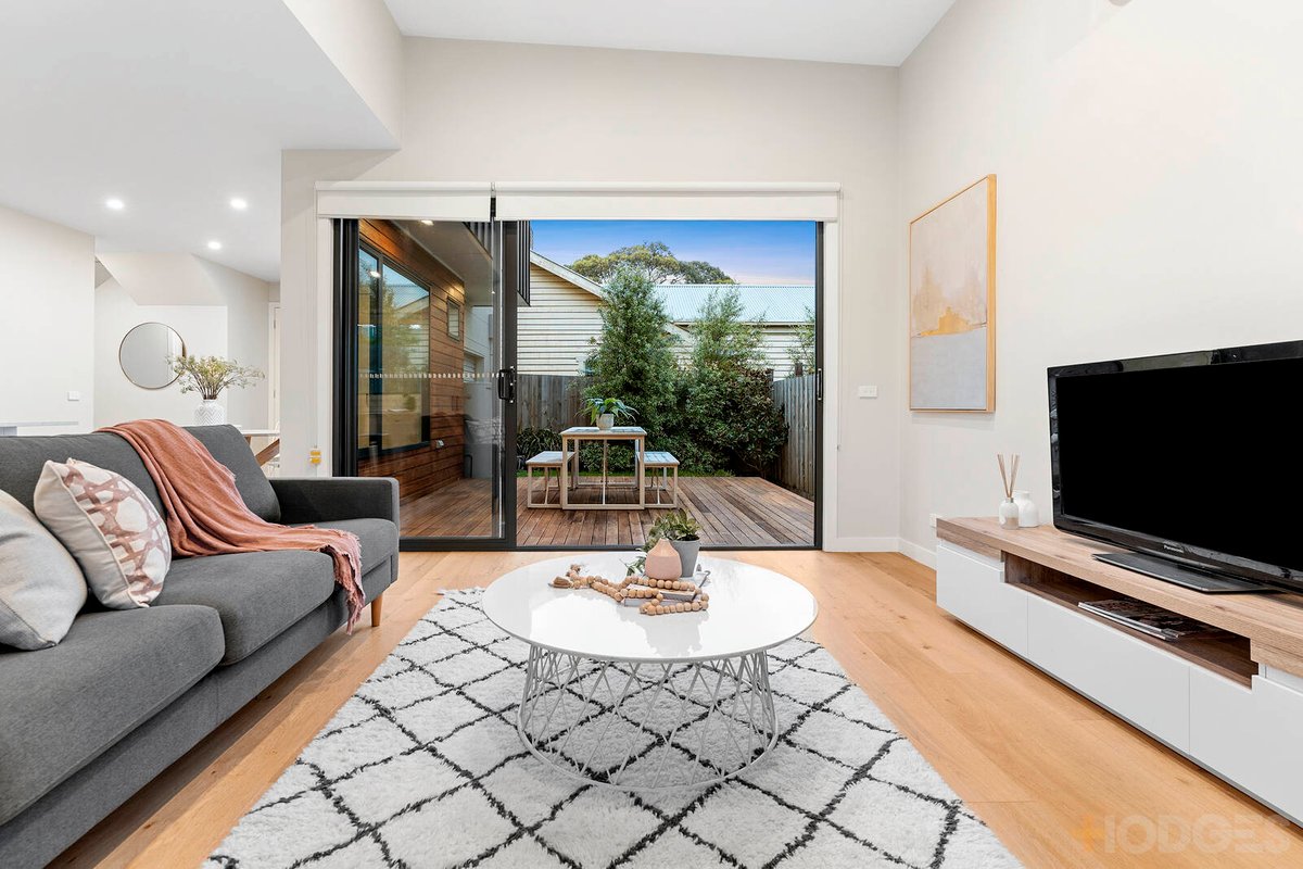 1 / 12 Minerva Road Manifold Heights - Residential for sale