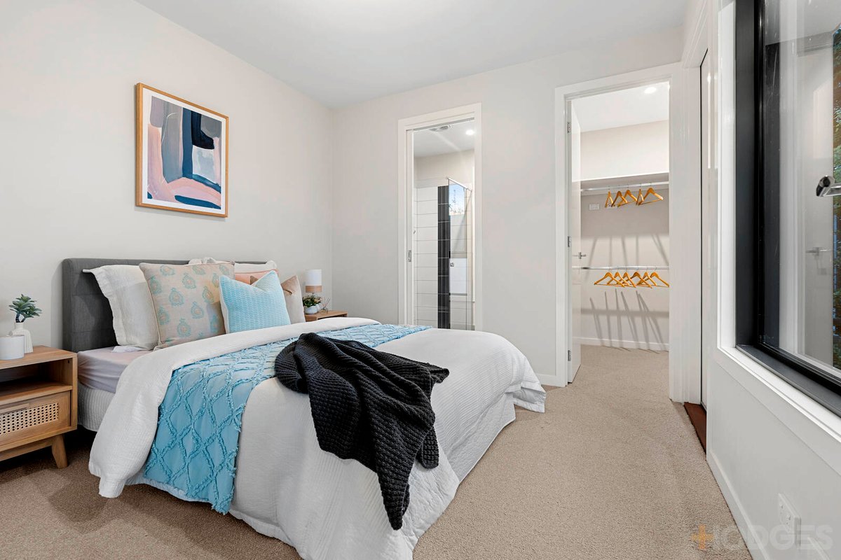 1 / 12 Minerva Road Manifold Heights - Residential for sale