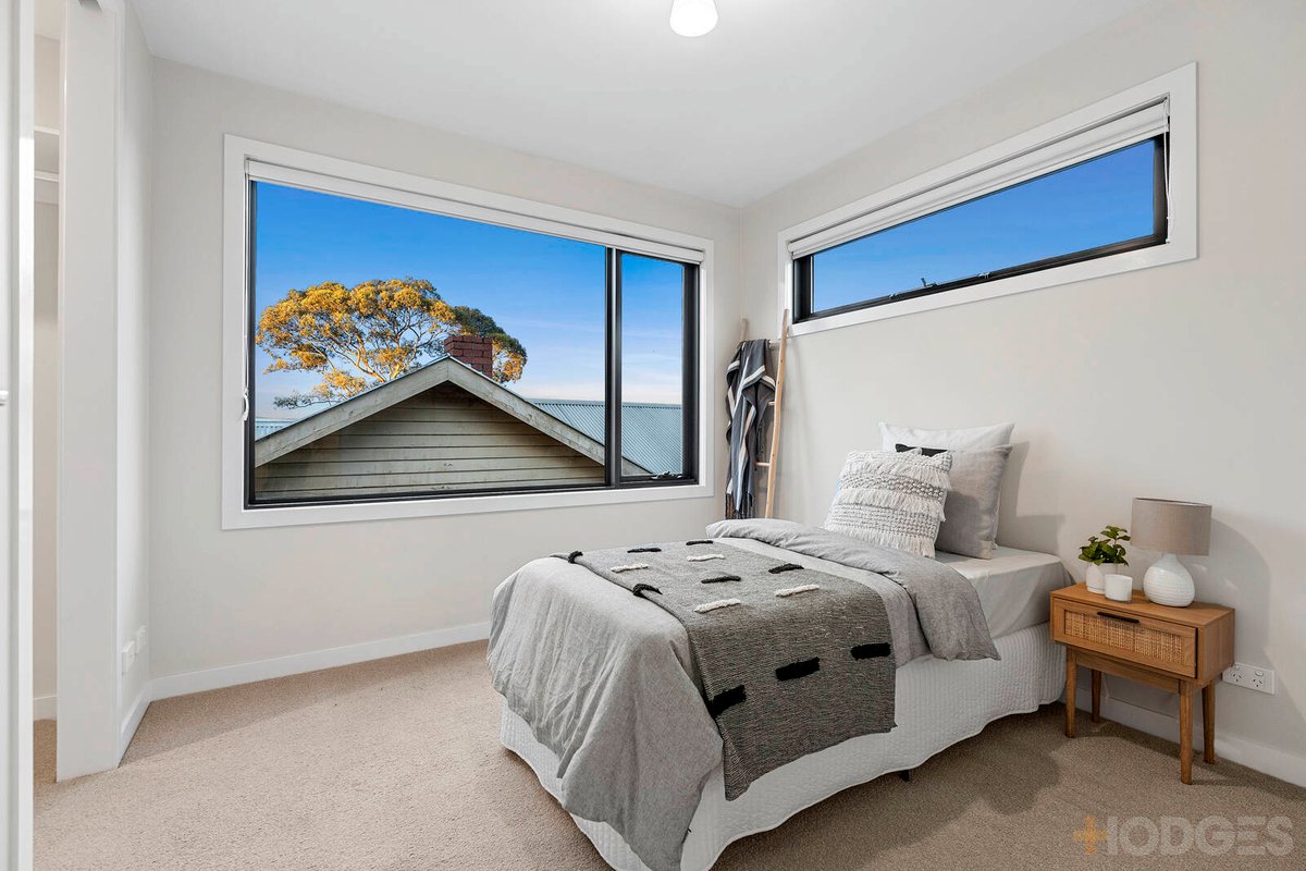 1 / 12 Minerva Road Manifold Heights - Residential for sale