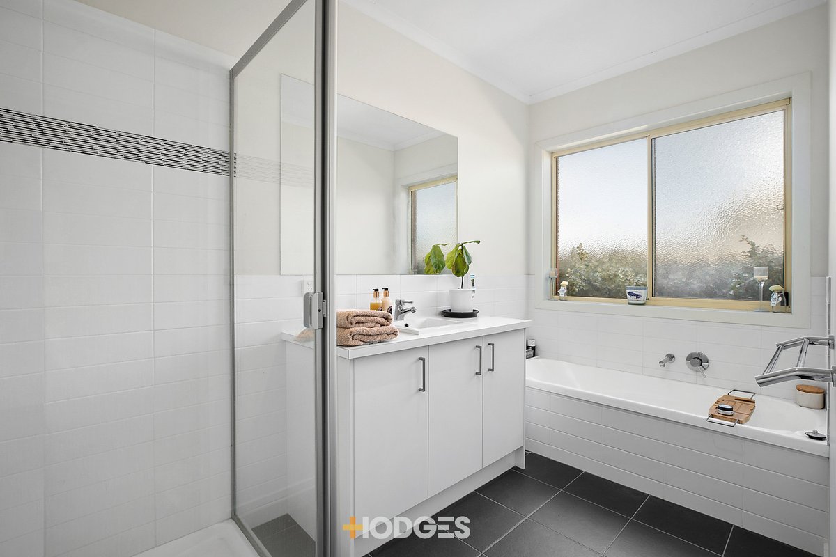1 / 12 Sheridan Street Hamlyn Heights - Residential for sale