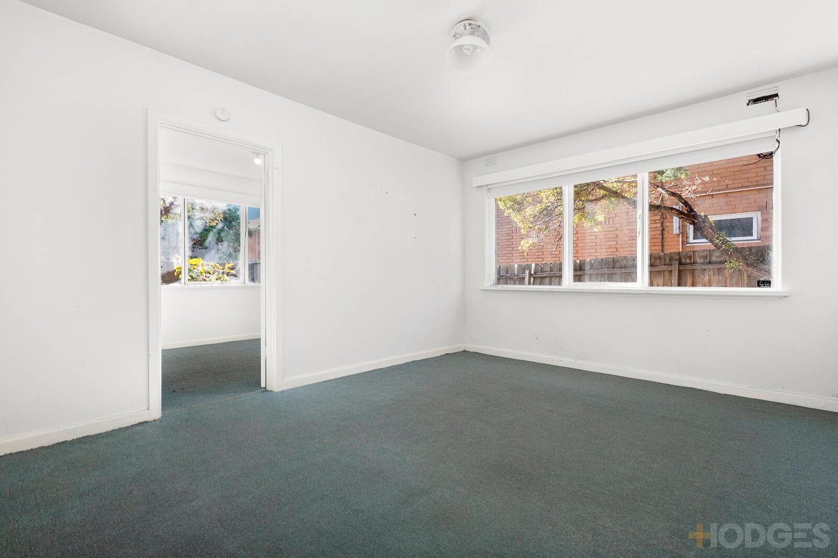 1 / 122 Glen Huntly Road Elwood - Residential for sale