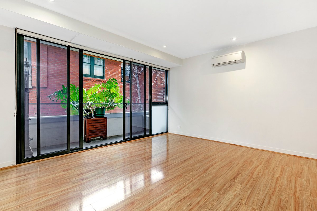 112 / 270 High Street Windsor - Residential for lease