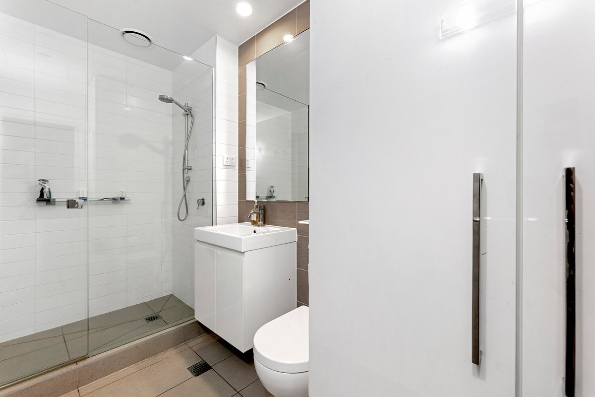 112 / 270 High Street Windsor - Residential for lease