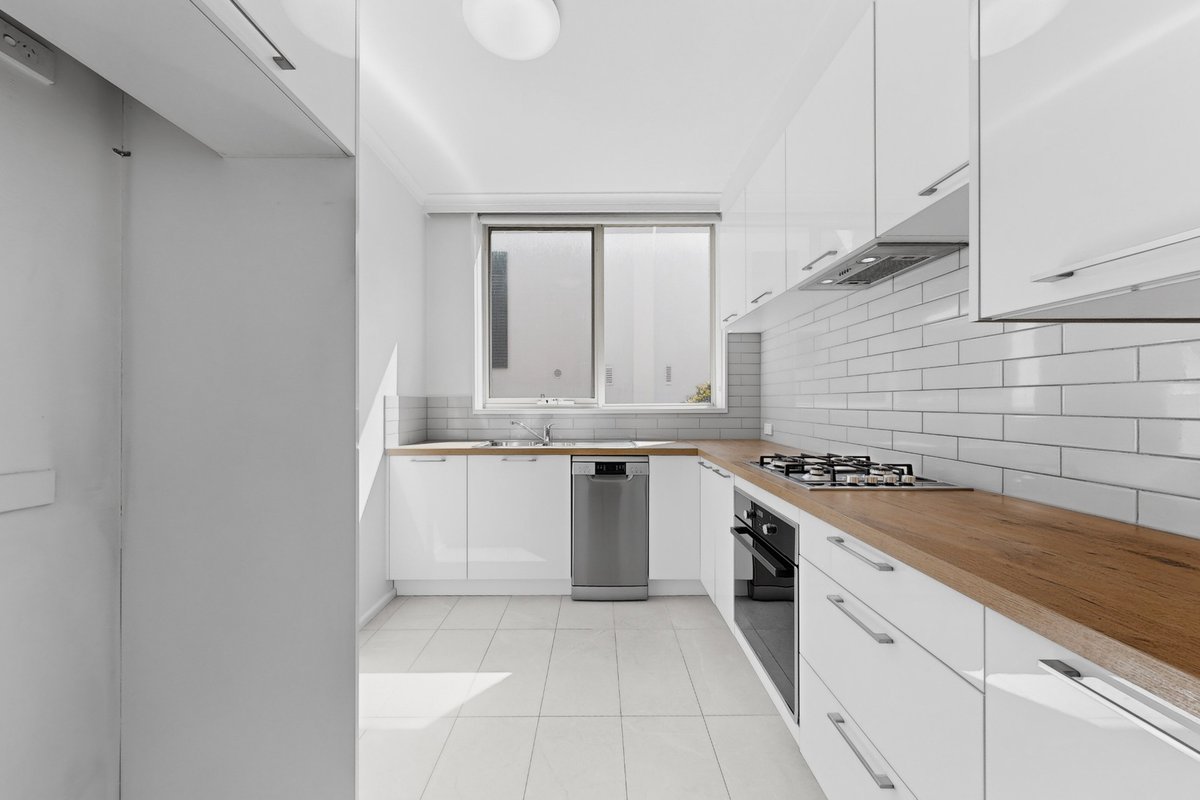 11 / 22A Rockley Road SOUTH YARRA - Residential for lease