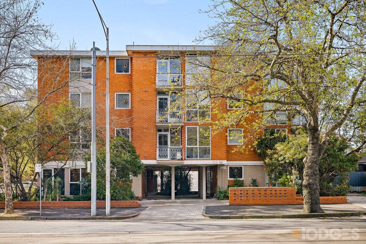 11 / 26 Toorak Road West South Yarra - 1 bedroom property