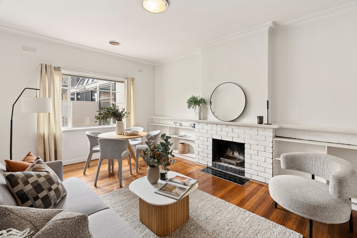 11 / 2A Ravens Grove St Kilda East - 3 bedroom property