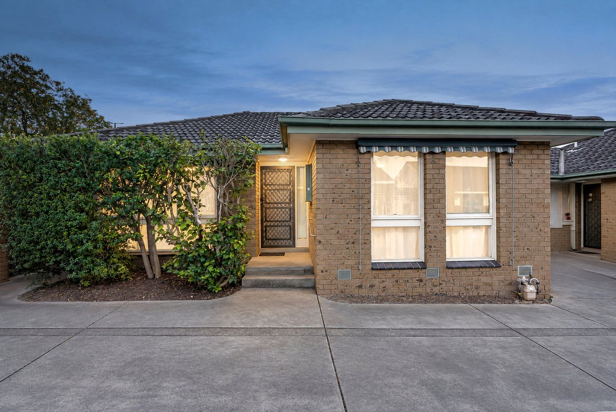 1 / 13 Argus Street Cheltenham - 2 bedroom property