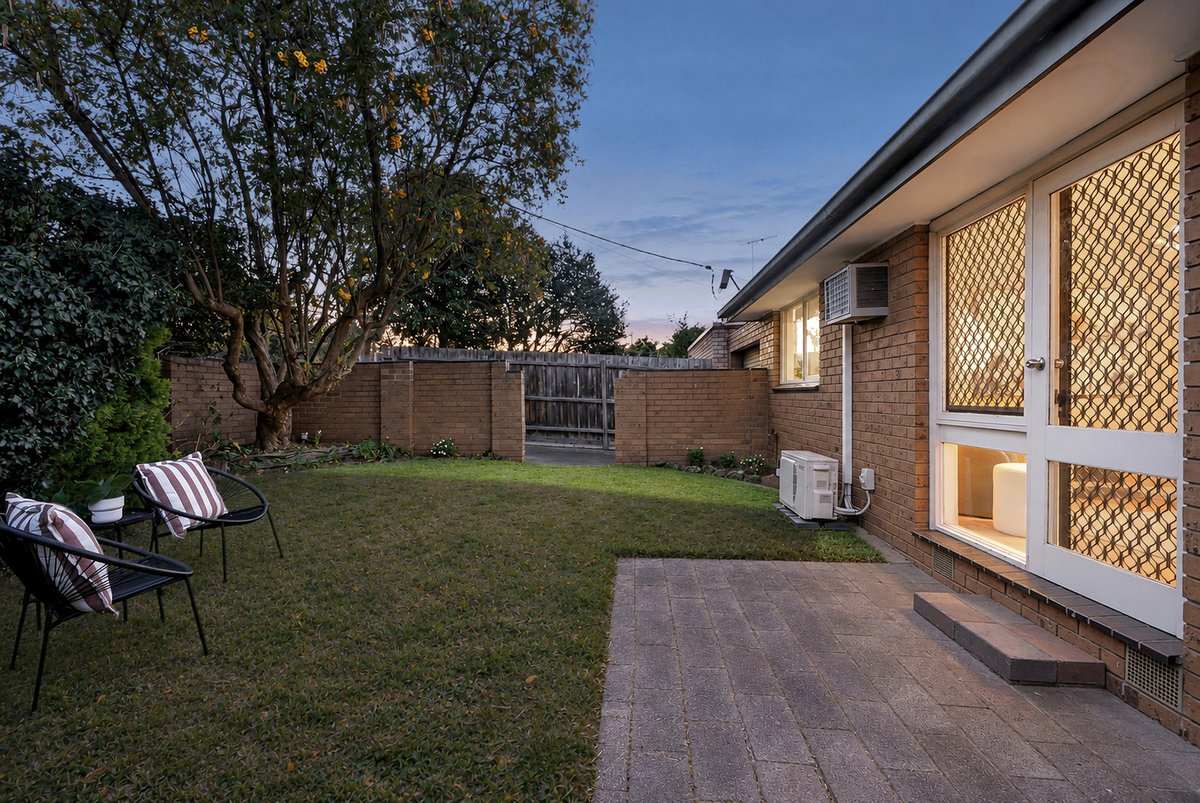1 / 13 Argus Street Cheltenham - Residential for sale