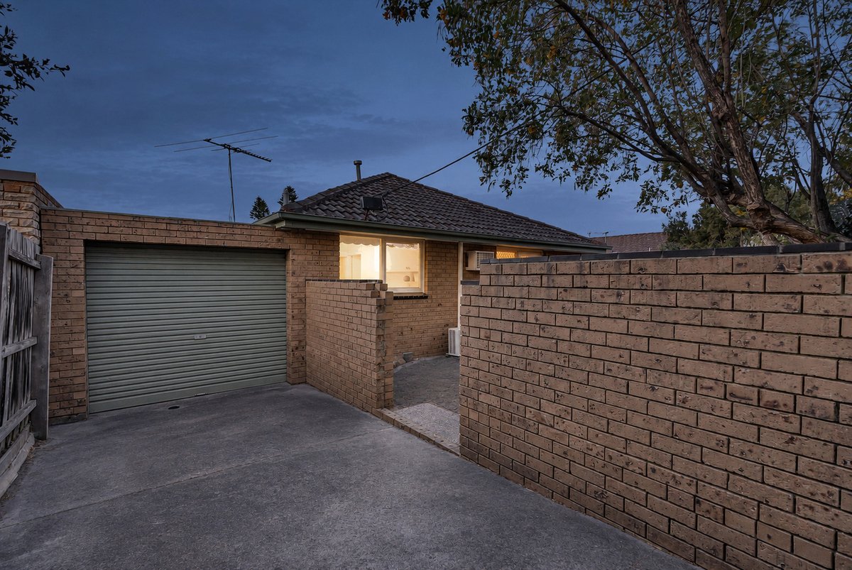 1 / 13 Argus Street Cheltenham - Residential for sale