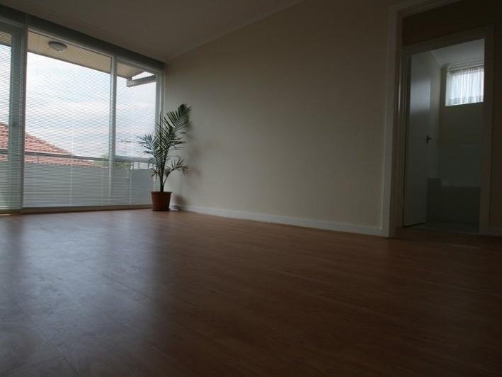 11 / 3 Gordon Street FOOTSCRAY - Residential for sale