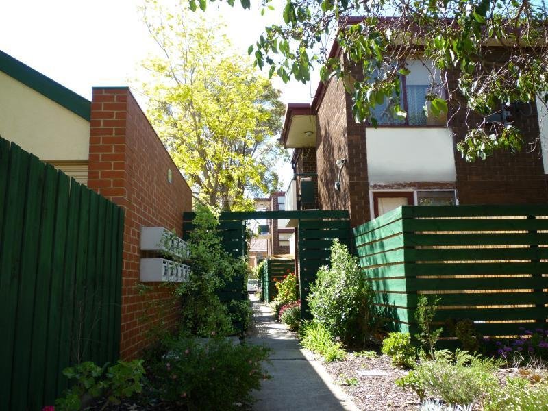 11 / 3 Gordon Street FOOTSCRAY - Residential for sale