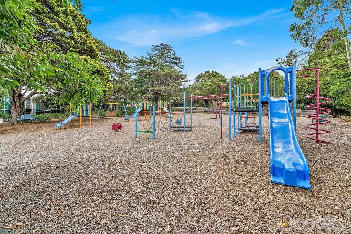 1 / 131 Balcombe Road Mentone - Residential for sale