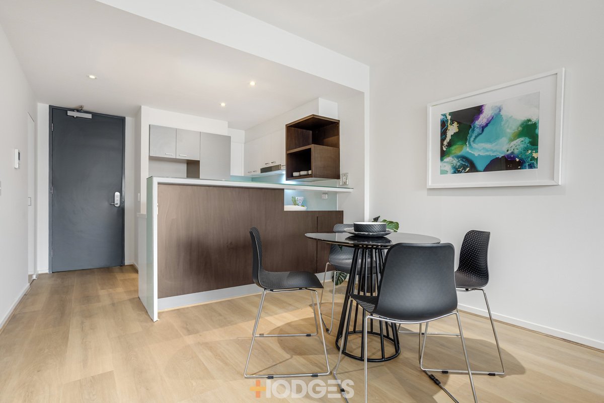 113 / 242 Glen Huntly Road Elsternwick - Residential for sale