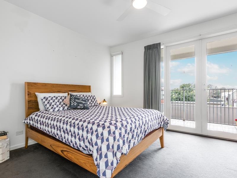 1 / 134 Charles Street SEDDON - Residential for sale