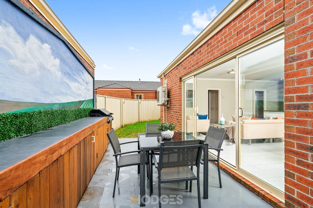 1 / 14 Jordyn Street Tarneit - Residential for sale
