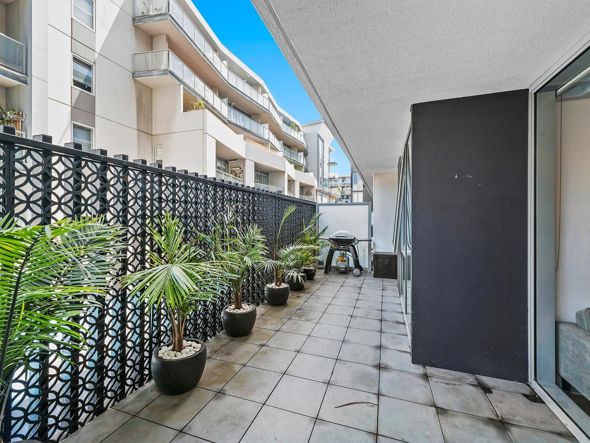 114 / 101 Bay Street PORT MELBOURNE - Residential for sale