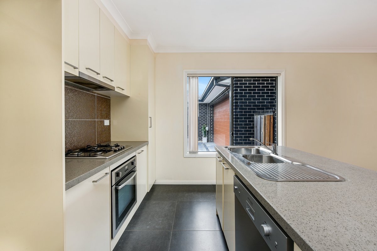 1 / 14A Brighton Street FRANKSTON SOUTH - Residential for sale