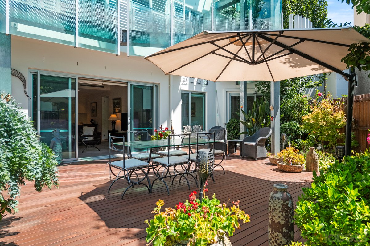 1 / 15 Beach Road Hampton - Residential for sale